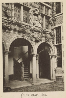 Courtyard with stairs of the house of Christoffel Plantijn, Old stairs 1621, page, photomechanical