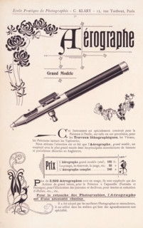 Aérographe, Photoreproduction of a drawing of the use of a device to color and retouch photographs,