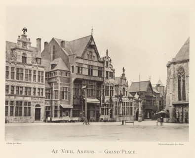 Au vieil Anvers - Grand'Place, View of the Grote Markt in Antwerp, page, photomechanical print,