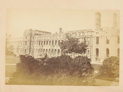 View of the Tuileries Palace in Paris, Palais des Tuileries - vue extérieure, photograph, page,