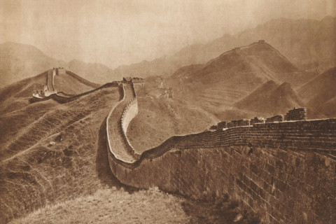 Great Wall of China, page, photomechanical print, photographer: Donald Mennie, Beijing, cliché