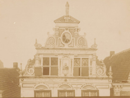 Facade of Friesestraat 9 in Coevorden, photograph, annotation: 'Friesesraat D.489, Coevorden',