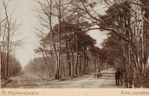 Beginning of Amersfoortschestraatweg, Beginning of the Amersfoortseweg near Apeldoorn, cabinet
