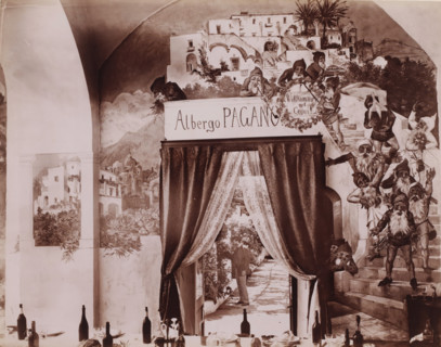 Interior of the dining room of Hotel Pagano on Capri, Italy, Capri, photograph, inscription:
