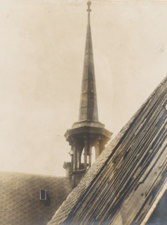 Tower of the Nieuwezijds Chapel in Amsterdam, photograph, annotation: 'Amsterdam, NZ Chapel, small