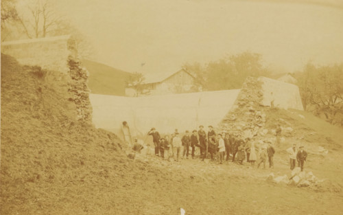 Workers at a construction site, photograph, photographer: Edouard Boulland, Vevey, c. 1880 - c.