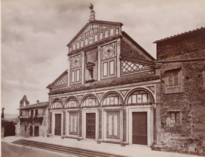 Chiesa di S. Miniato di stile greco romanzo, anteriore al mille, Façade of the San Miniato al Monte