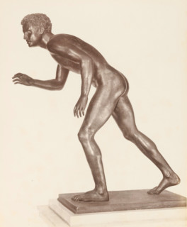 Museo di Napoli Discobolo, Bronze sculpture of an athlete, album page, photograph, This photo is
