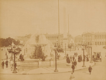 Place de la Concorde, Paris, photograph, View of the square with a large fountain in the middle and