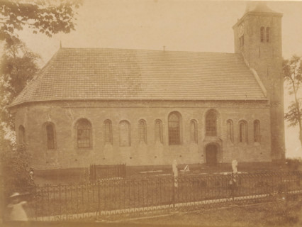 View of the Johanneskerk in Weidum, photograph, annotation: 'Weidum, Weidum, Baaderadeel',