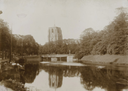 View of the Oldehove with canal in Leeuwarden, photograph, Leeuwarden, 1890 - 1910, photographer,