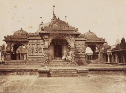 Temple complex, Palitana, Gujarat, India, photograph, Palitána ?, India., inscription: 'Palitana',