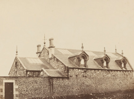 View of country house in England, photograph, England, c. 1875 - c. 1885, photographer, pasteboard,