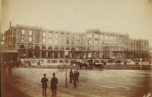 Facade of the Kurhaus in Scheveningen destroyed by fire, photograph, photographer: H. Hille