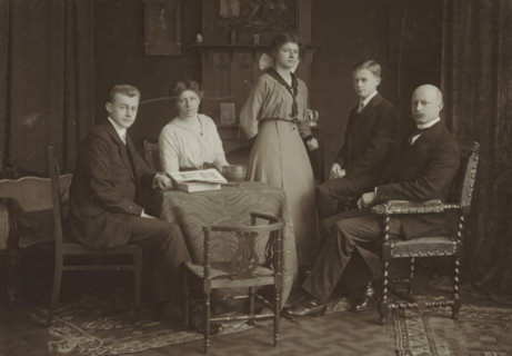 Portrait of a family in a homely environment, probably related to the Marmelstein family,