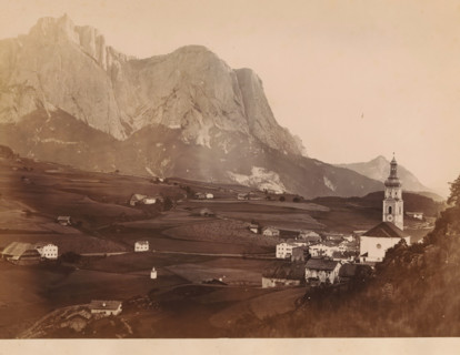 View of Mount Schlern in the Dolomites, Italy, Le Schlern, photograph, page, number: 'N. 14',