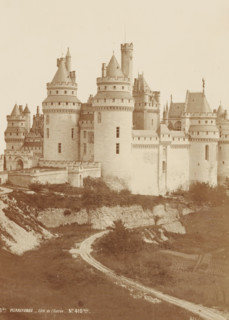 Vue d'Ensemble - Côté de l'entrée, View of the castle of Pierrefonds, France, Chateau de