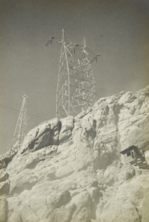 280 kv masts, Electricity pylons at an unknown location in the United States, photograph, title: