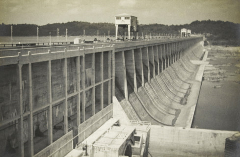 Conowingo Dam, near Perryville, Maryland, United States, Conowingodam near Perrijville, photograph,