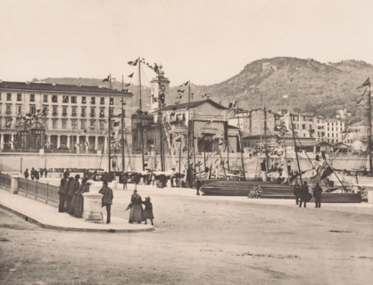 Le port, View of the harbor of Nice, page, photomechanical print, inscription: '35 Boulevard des