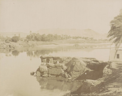 Assouan Bains de Cleopatra et ile Elephantine, Bath of Cleoptra and the island of Elephantine near