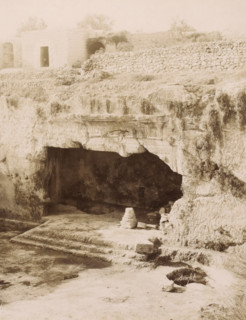 Courtyard of the Tombs of the Kings in Jerusalem, Tombeau des Rois, cour intérieure -Jérusalem,