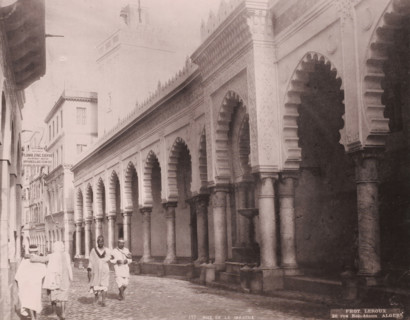 Rue de la Marine, View of the Djama'a al-Kebir in Algiers, photomechanical print, number: '117',