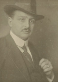 Portrait of the photographer Jacob Merkelbach, photograph, name: 'Bern. F.Eilers Amsterdam',