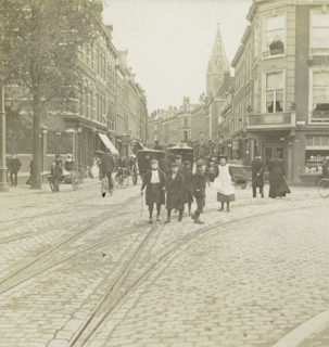 s Gravenhage.- Prinsenstraat, View of the Prinsestraat in The Hague, stereograph, number: '72.',