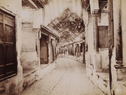 Tunis, Souk-el-Trouk, View in the Souk el-Trouk in the Medina of Tunis (abandoned), photograph,
