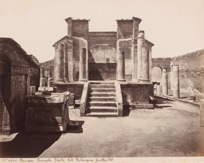 Ruin of the Temple of Isis in Pompeii, Italy, Temple Iside dit Pelasgia fouilles 1763, Pompei,