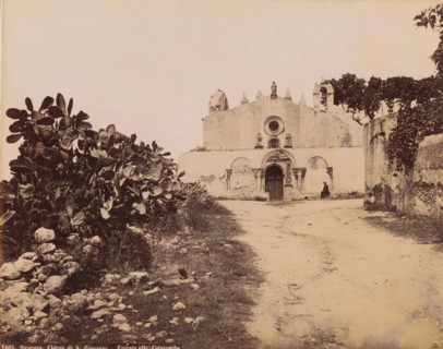Entrance to the catacombs of the Chiesa di San Giovanni in Syracuse, Italy, Chiesa di S. Giovanni.