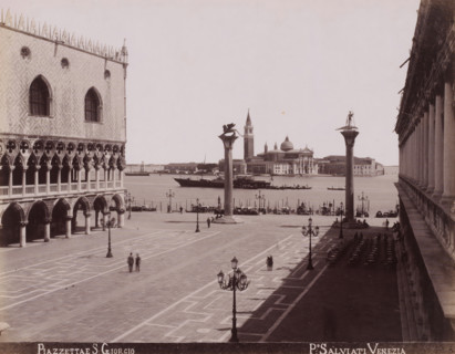 Piazzettae S. Giorgio, View of the square of the Chiesa di San Giorgio Maggiore towards the