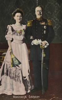 Royal couple, postcard, photomechanical print, photographer: Guy de Coral & Co. (possibly), The