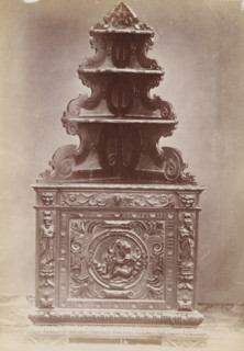 No 14 Cantoniera Noce, Walnut corner cabinet, photograph, page, inscription: 'Alta, 2m. Larga, 1m.