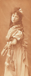 Lecture interrompue, Portrait of an unknown girl with a book, photomechanical print, photographer: