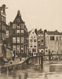 View of houses and a bridge in Amsterdam, print, printmaker: Willem Witsen, Amsterdam, c. 1915 - c.