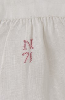 Chemise blanche de l'Empereur Napoléon III (détail)
