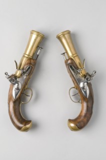 Pair of flintlock pistols from a navy officer, French 1st Republic