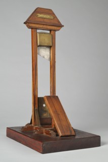 Guillotine coupe-cigares
