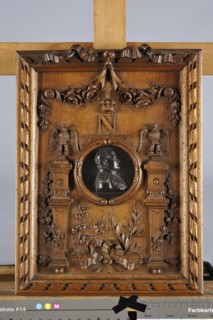 Médaillon, "Gloire à l'Empereur"