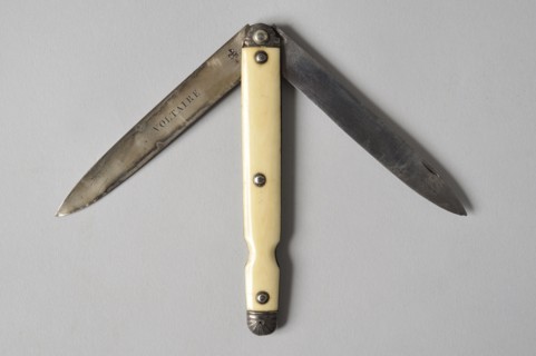 Couteau pliant