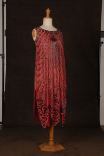 Costume de théâtre : robe 1925 perlée