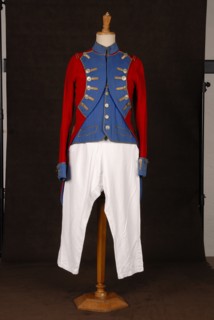 Costume de théâtre : costume de soldat style Louis XV