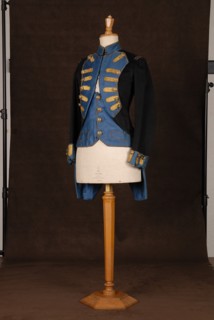 Costume de théâtre : costume de soldat style Louis XV