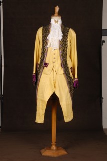 Costume de théâtre : costume style Louis XVI jaune