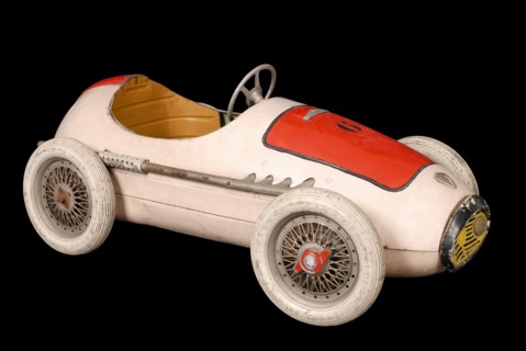 Toy : pedal car