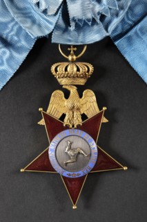 Insigne de dignitaire de l'Ordre Royal des Deux-Siciles (avers)
