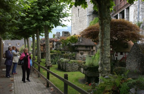 Lourdes