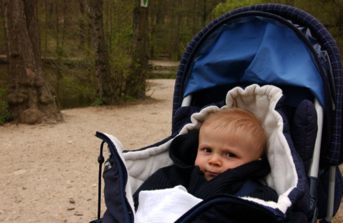 BEBE-PREMIER AGE-FRANCE